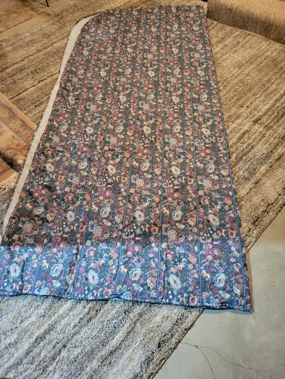 Vintage Cannon Full Size Floral Bedspread Blue and Pink